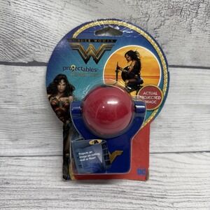 Projectables DC Comics Wonder Woman Multicolor LED Auto On/Off Night Light